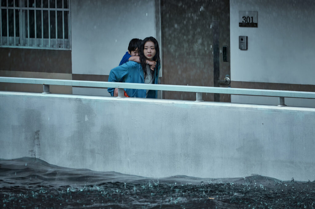 Snapshot of Park Da-Mi in Netflix Korea's movie The Great Flood